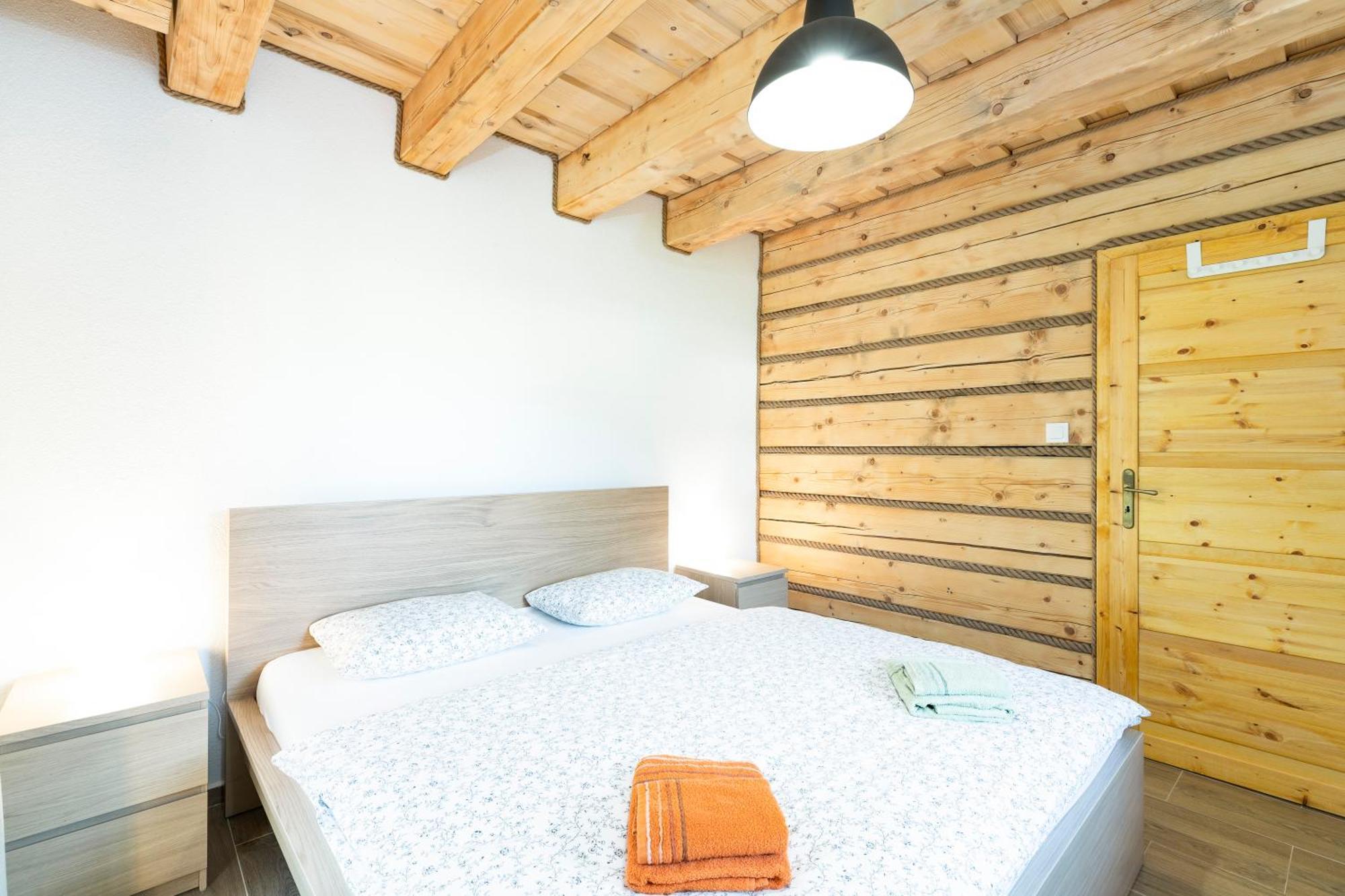 Drevenice Liptov - Ski & Hiking Apartments Lazisko Zewnętrze zdjęcie